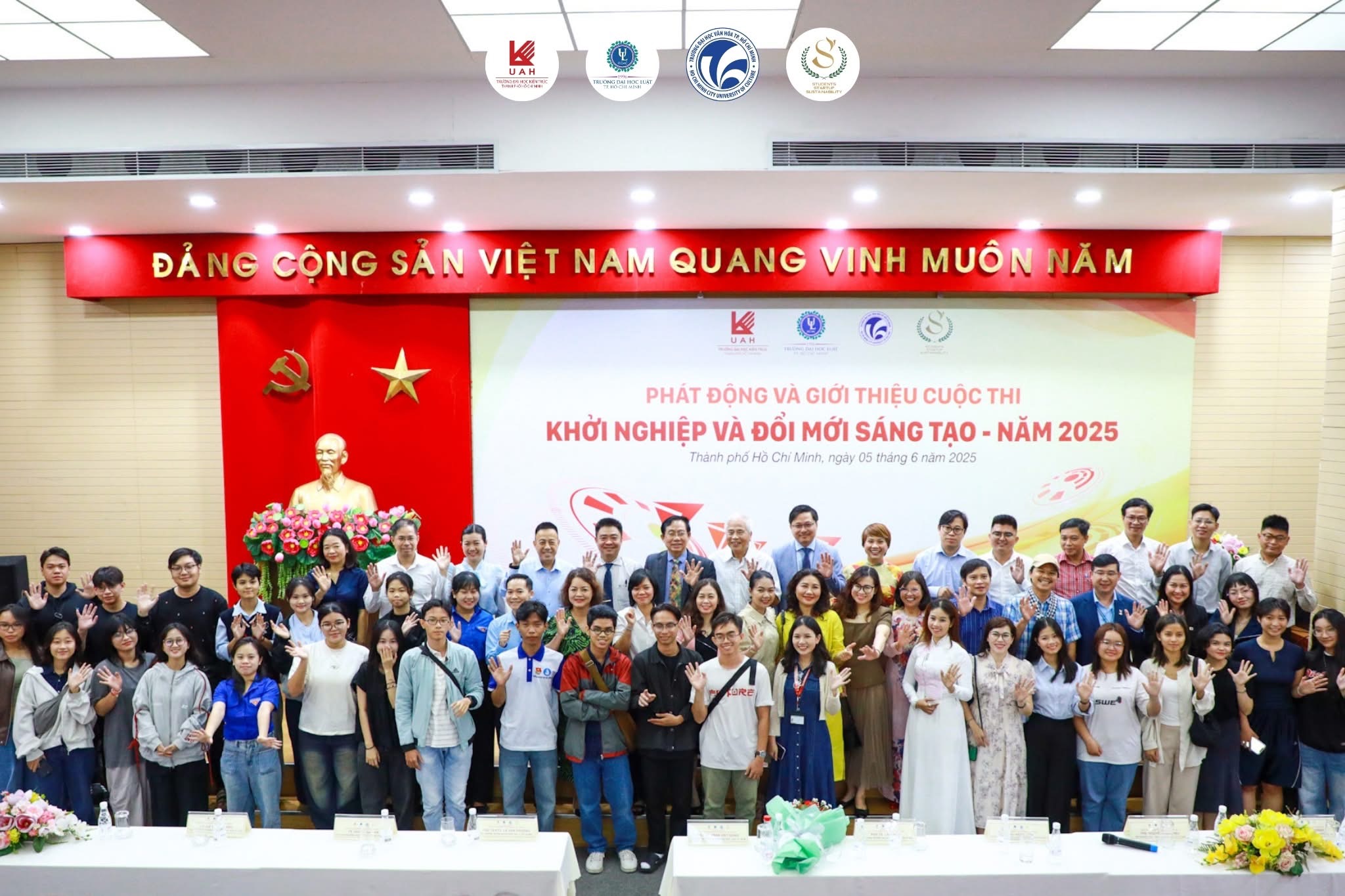BÁO CHÍ ĐỒNG LOẠT ĐƯA TIN VỀ LỄ PHÁT ĐỘNG VÀ GIỚI THIỆU CUỘC THI CẤP THÀNH PHỐ VỀ KHỞI NGHIỆP VÀ ĐỔI MỚI SÁNG TẠO NĂM 2025